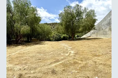 20101 Chapter Drive, Woodland Hills, CA 91364 - Photo 5