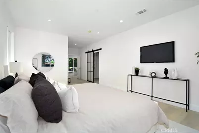 20100 Hatteras Street, Woodland Hills, CA 91367 - Photo 21