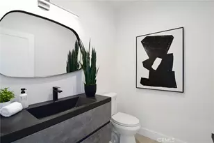 20100 Hatteras St, Woodland Hills, CA 91367 - Photo 15