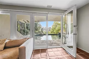 3830 Buena Park Dr, Studio City, CA 91604 - Photo 21