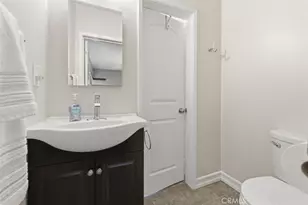 15944 Gledhill St, North Hills, CA 91343 - Photo 7