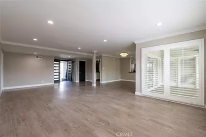 17200 Willard, Lake Balboa, CA 91406 - Photo 7