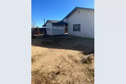 8873 Holly, California City, CA 93505 - Photo 15