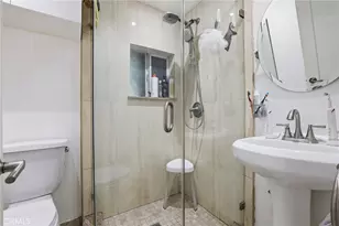 10418 Samoa Ave, Tujunga, CA 91042 - Photo 17