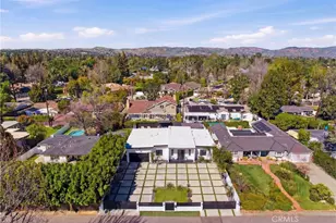 23143 Leonora, Woodland Hills, CA 91367 - Photo 27