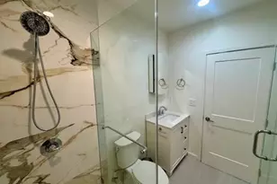 405 W Broadway, Glendale, CA 91204 - Photo 23