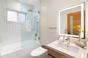348 S Orange Dr, Los Angeles, CA 90036 - Photo 17