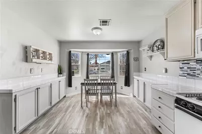 44840 Fenhold, Lancaster, CA 93535 - Photo 11