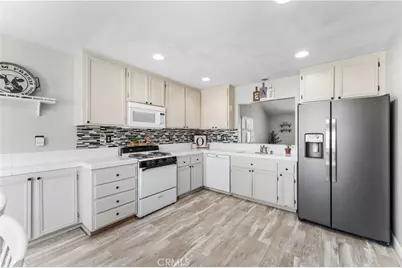 44840 Fenhold, Lancaster, CA 93535 - Photo 9