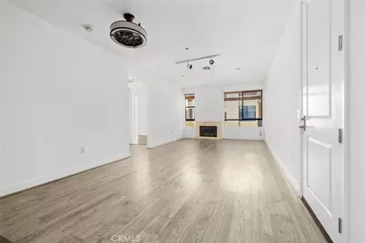 6938 Laurel Canyon Blvd #304, North Hollywood, CA 91605 - Photo 3