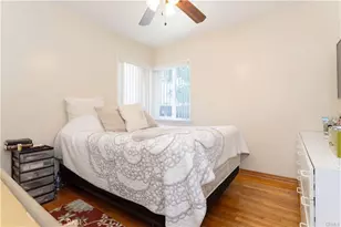 18715 Valerio St, Reseda, CA 91335 - Photo 17