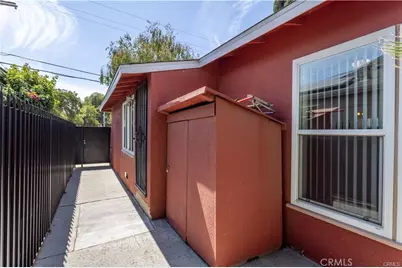 18715 Valerio, Reseda, CA 91335 - Photo 25