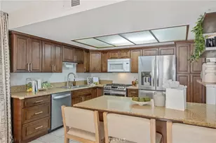 22810 Rio Chico Dr, Valencia, CA 91354 - Photo 13