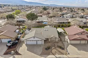 42307 61st St W, Quartz Hill, CA 93535 - Photo 31