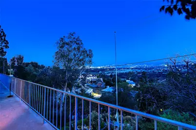 7158 Leota, Canoga Park, CA 91304 - Photo 9