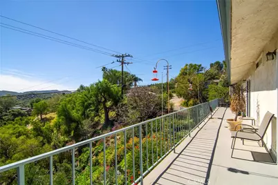 7158 Leota, Canoga Park, CA 91304 - Photo 11