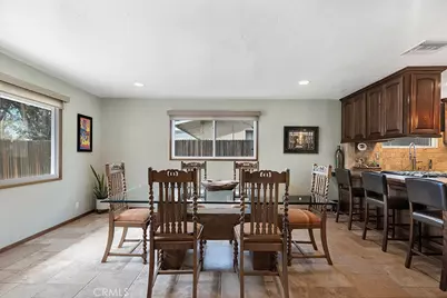 23807 Hartland Street, West Hills, CA 91307 - Photo 5
