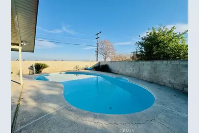 1031 Elizabeth Court, Bakersfield, CA 93308 - Photo 19