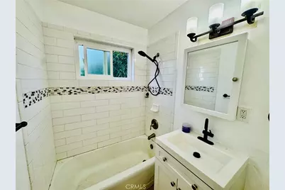 1031 Elizabeth Court, Bakersfield, CA 93308 - Photo 13