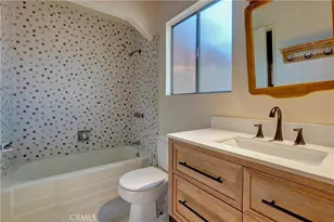 14813 Hartsook, Sherman Oaks, CA 91403 - Photo 17