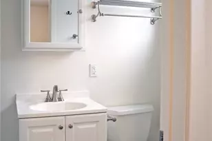 11100 Camarillo St, West Toluca Lake, CA 91602 - Photo 9