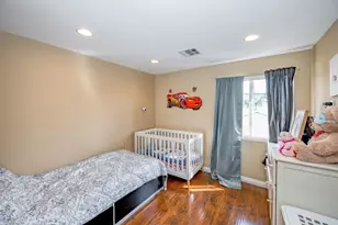 6834 Quinton Ln, Tujunga, CA 91042 - Photo 11