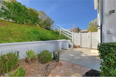 15257 Saddleback, Canyon Country, CA 91387 - Photo 49