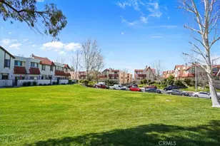 27617 Nugget Dr, Canyon Country, CA 91387 - Photo 17