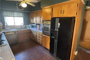 17545 Community St, Northridge, CA 91325 - Photo 9