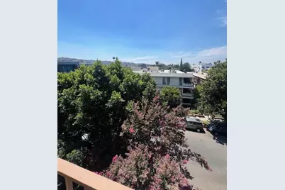 4454 Ventura Canyon Road #304, Sherman Oaks, CA 91423 - Photo 7