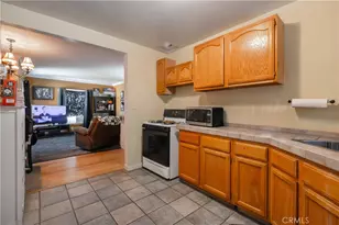 1329 -1331 N Screenland Dr, Burbank, CA 91505 - Photo 5