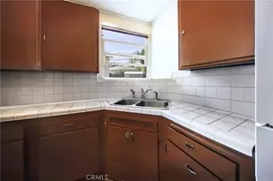 1329 -1331 N Screenland Dr, Burbank, CA 91505 - Photo 21