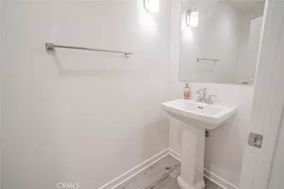 28706 Jardineras Dr, Valencia, CA 91354 - Photo 23