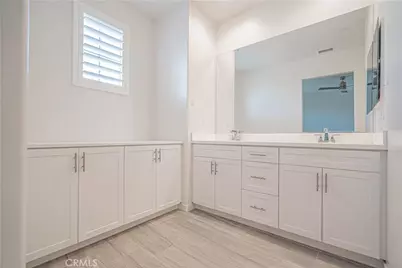 28706 Jardineras Dr, Valencia, CA 91354 - Photo 31