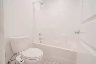 28706 Jardineras Dr, Valencia, CA 91354 - Photo 39