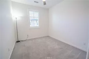 28706 Jardineras Dr, Valencia, CA 91354 - Photo 33