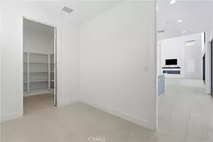 22801 Seaqua Cir, Chatsworth, CA 91311 - Photo 23