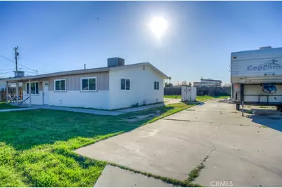 2701 Houchin, Bakersfield, CA 93304 - Photo 3