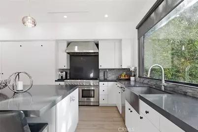 4545 Stern Avenue, Sherman Oaks, CA 91423 - Photo 13