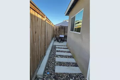 9610 Greenwood Glen, Shafter, CA 93263 - Photo 15