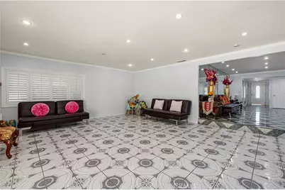 17174 Los Alimos, Granada Hills, CA 91344 - Photo 19