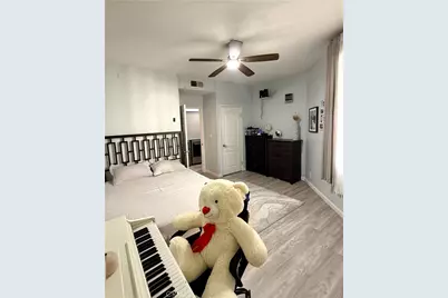 19009 Sherman #16, Reseda, CA 91335 - Photo 9