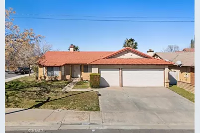 2037 W Avenue P8, Palmdale, CA 93551 - Photo 1