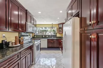 4817 Quartz  Hill Rd, Quartz Hill, CA 93536 - Photo 3