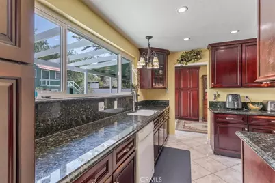 4817 Quartz  Hill Rd, Quartz Hill, CA 93536 - Photo 13