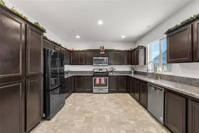 2517 San Madrid Way, Rosamond, CA 93560 - Photo 21