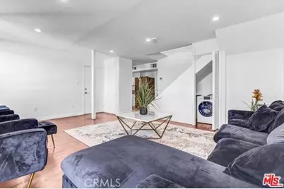 6155 Reseda Blvd #4, Tarzana, CA 91335 - Photo 13