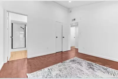 6155 Reseda Blvd #4, Tarzana, CA 91335 - Photo 13