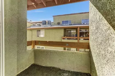 6155 Reseda Blvd #4, Tarzana, CA 91335 - Photo 11