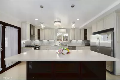6508 Moorcroft Avenue, Woodland Hills, CA 91303 - Photo 11